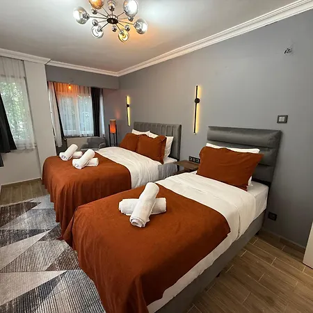 Cenova Hotel
