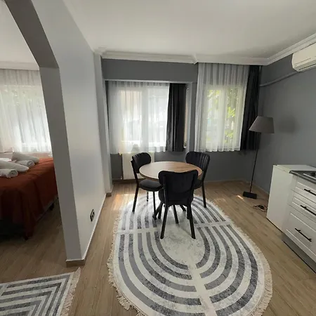 Cenova Hotel 2*